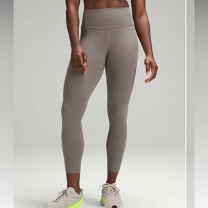 Lululemon fast and free carbon dust size 6